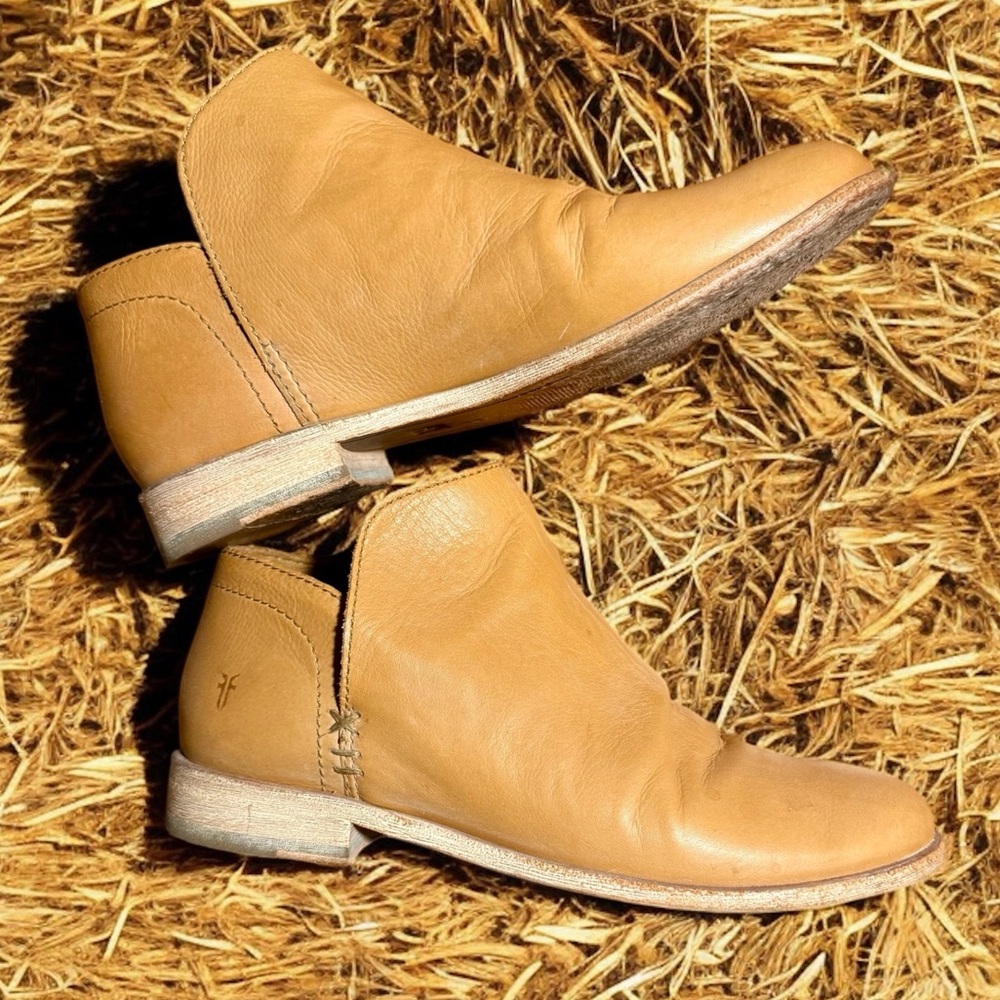 Frye Elyssa Shootie